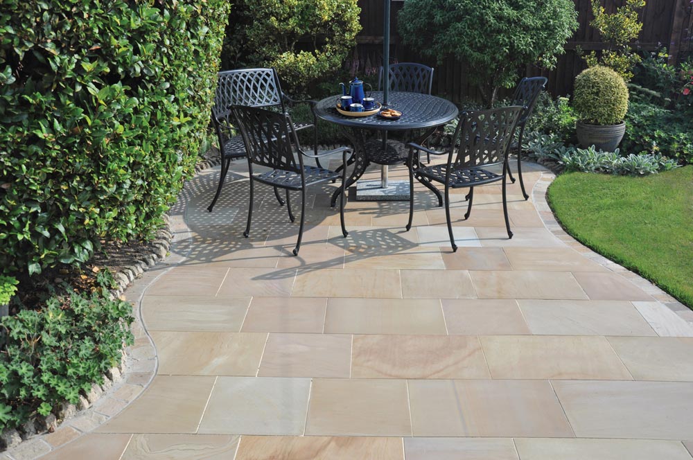 Regal Oasis Contemporary Paving Pack